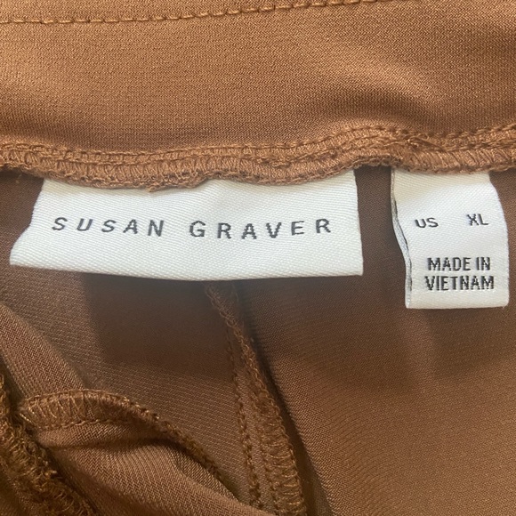 Susan Graver Ruched Leg Capris - Picture 4 of 4